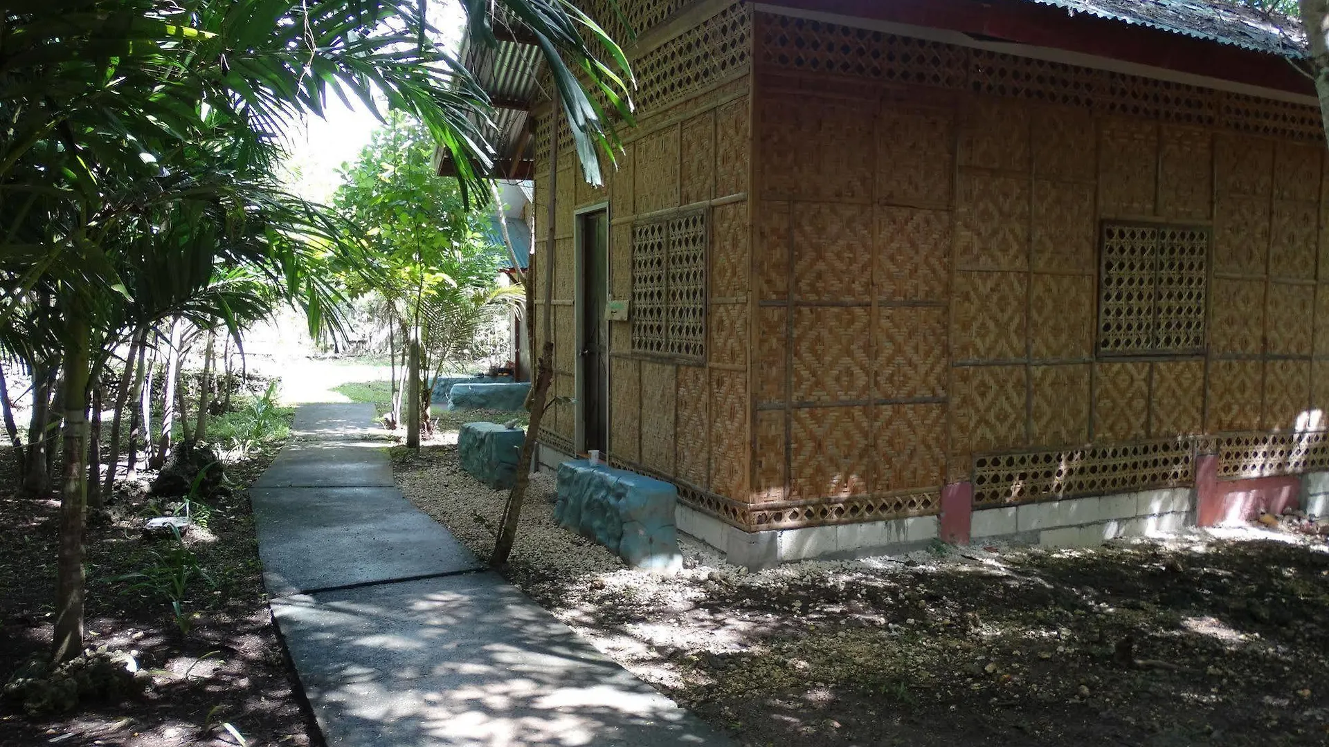 Bohol Coco Farm Hostel Panglao Philippines